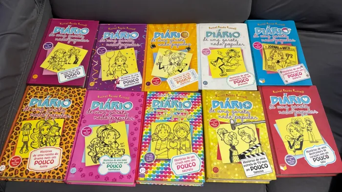 Kit Diário de Uma Garota Nada Popular