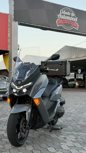 Dafra Maxsym 400GT com apenas 1.800km