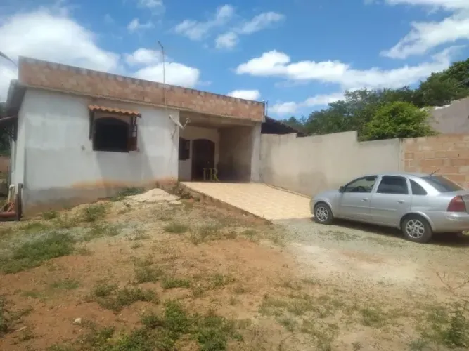 SITIO DE 720 METROS COM BOA CASA NA LOCALIDADE DO NOVO HORIZONTE