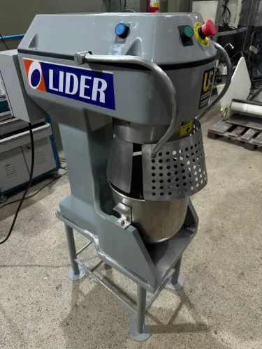 Venda de maquinário industrial de padaria batedeira líder 20 litros 