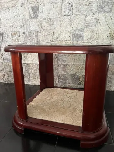 Mesa de Centro em Mogno Vinhático