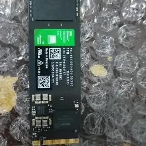 SSD 1TB NVMe PCIe 4.0 Western Digital Sn3000 5000/4200 MB/s (USADO 500 HORAs, 1 MÊS)
