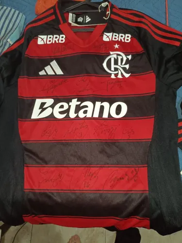 Camisa do flamengo com autógrafo oficial