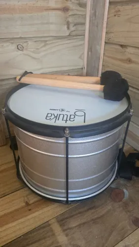 Vendo Surdo Novo