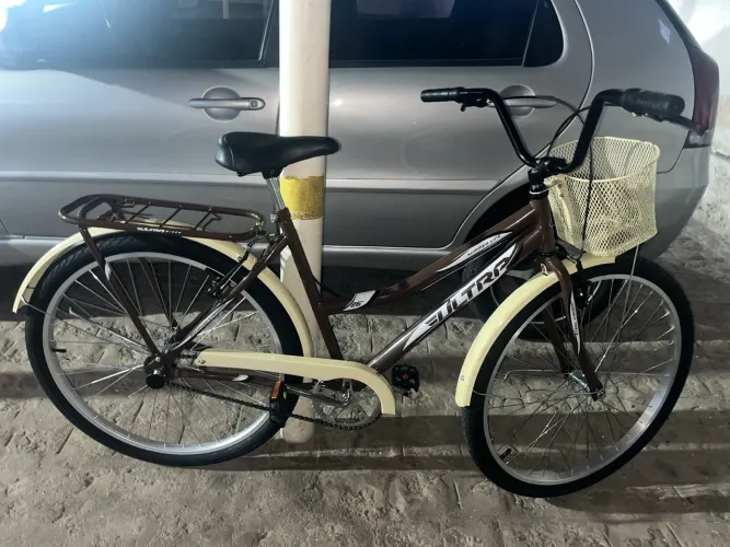 Bicicleta Aro 26 Ultra Bikes Summer Solid - Marrom/Bege (1 Ano de Uso)