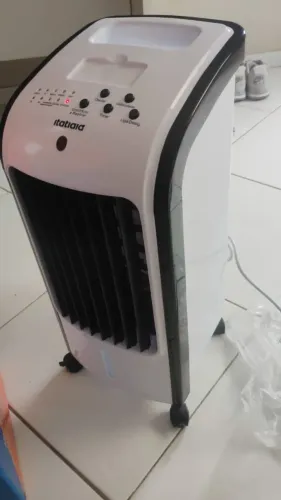 Estou vendendo esse climatizador