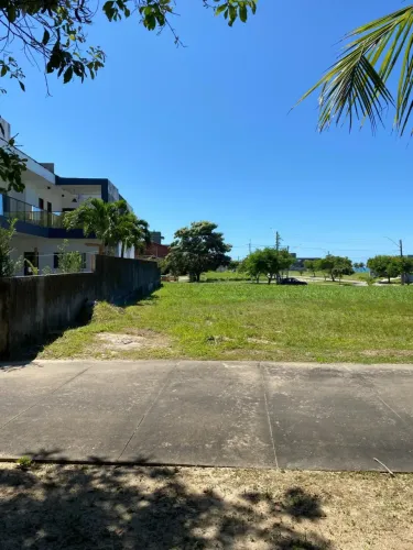 Terreno com 640m² à venda no Cond. AltaVistta na Barra de São Miguel