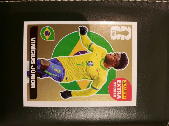 FIGURINHA LEGEND OURO VINI JR