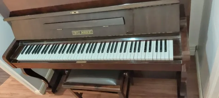 Piano Fritz Dobbert