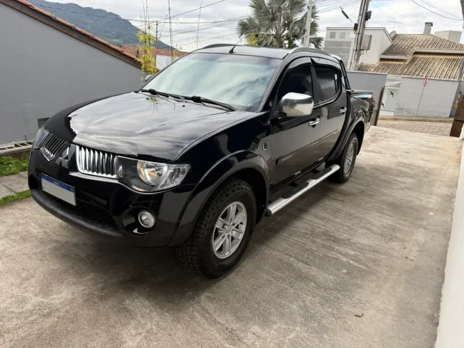 Mitsubishi L200 Triton HPE 3.2 CD TB Int.diesel AUT 2009