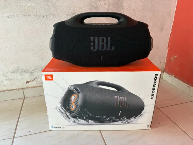 JBL Bombox 4