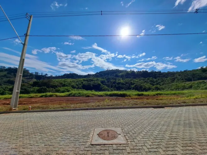 Lote/Terreno para venda possui 471 metros quadrados em Pinheirinho - Itajubá - Minas Gerai