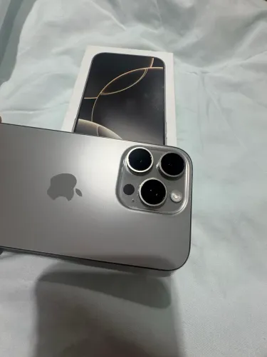 IPHONE 16 PRO 128 GB EM ESTADO DE NOVO SEM DETALHES