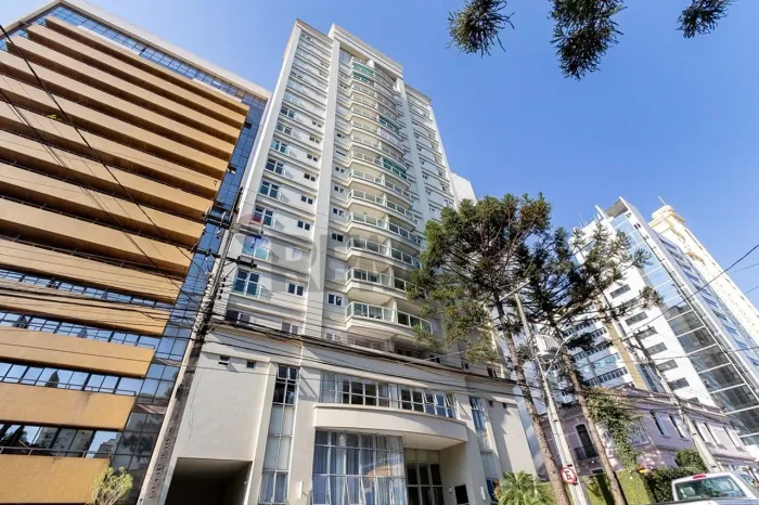 Apartamento à venda com 89m² de área útil, 3 quartos, sendo 1 suíte e 1 vaga de garagem no