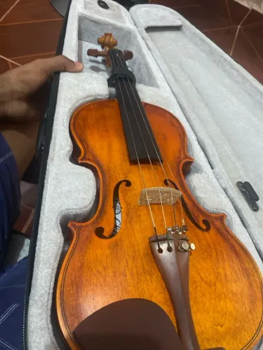 VEMDE-SE violino ? 4/4