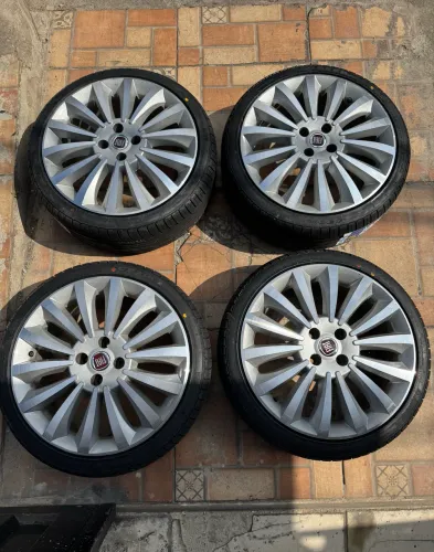 Rodas Aro 17 Fiat Linea original Pneus Novos 