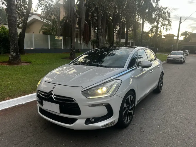 Citroen DS5 1.6 Turbo 16V 5P Aut. 2014