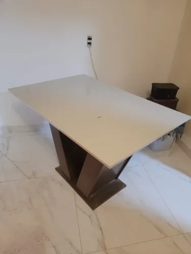 APENAS MESA de Jantar Gênova - Medidas 1,0 x 1,0 - Estilo Cone/Base Central-Promoção