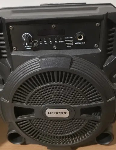 caixa de som lenoxx com  Bluetooth 120w 