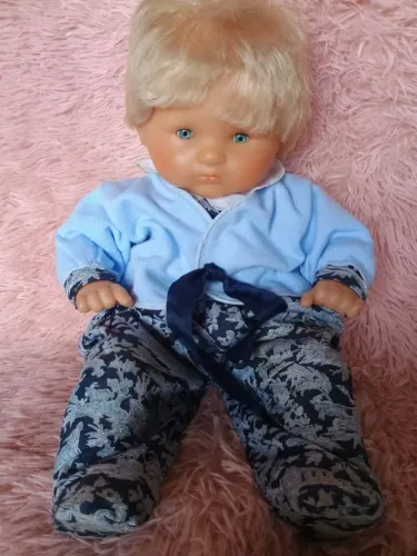 Boneca importada 