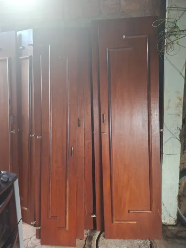 Porta de guarda roupa