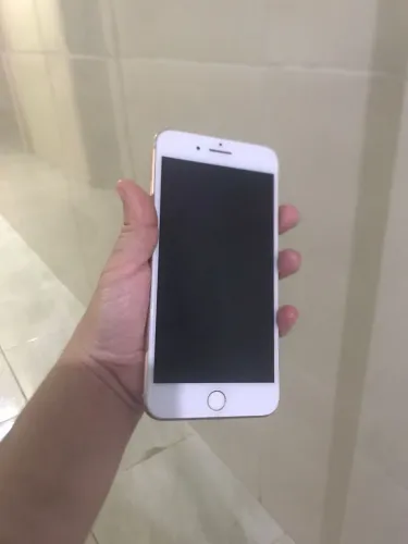 iPhone 8 Plus 
