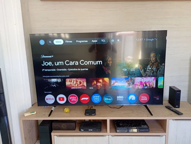 SMART TV TCL 65 pol. QLED 4K Garantia até março 2028, com 6 meses de uso, NF, Gar. Ext. 