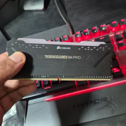 Memória RAM 8GB DDR4 Corsair