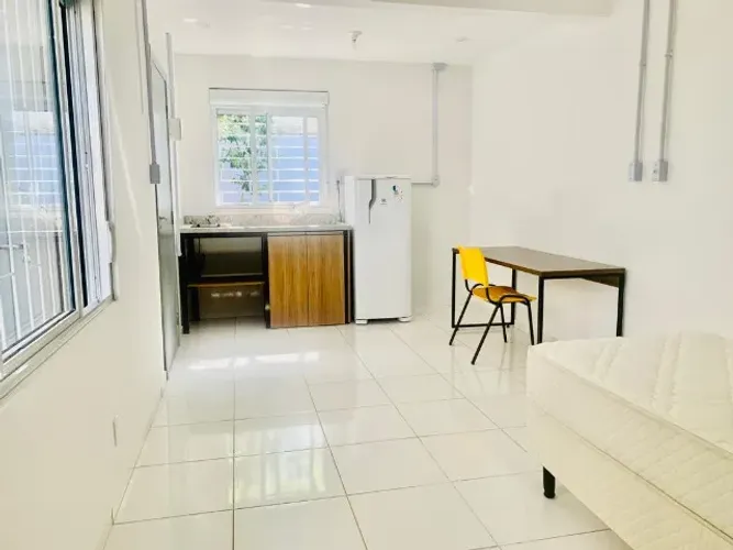 Alugo excelente kitnet no Itaguaçu - Florianópolis