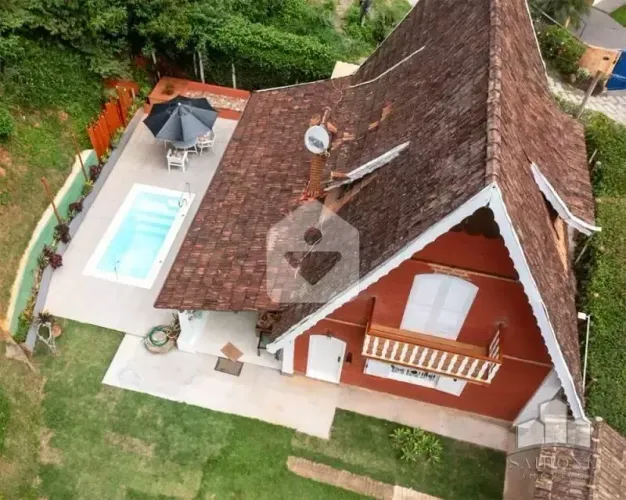 Chalé em Itaipava com 3 quartos