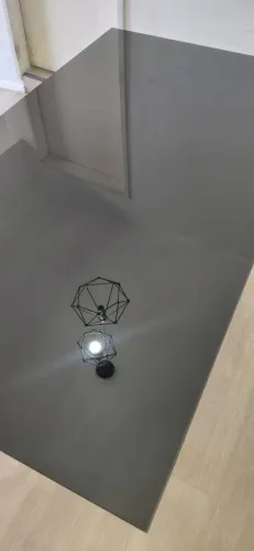Mesa de jantar para 6 cadeiras com tampo de vidro ( somente a mesa ).