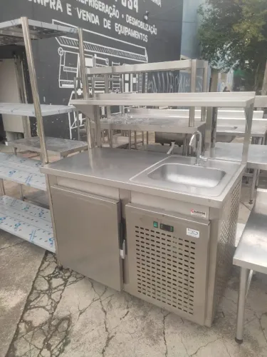 Balcão refrigerado com cuba 304