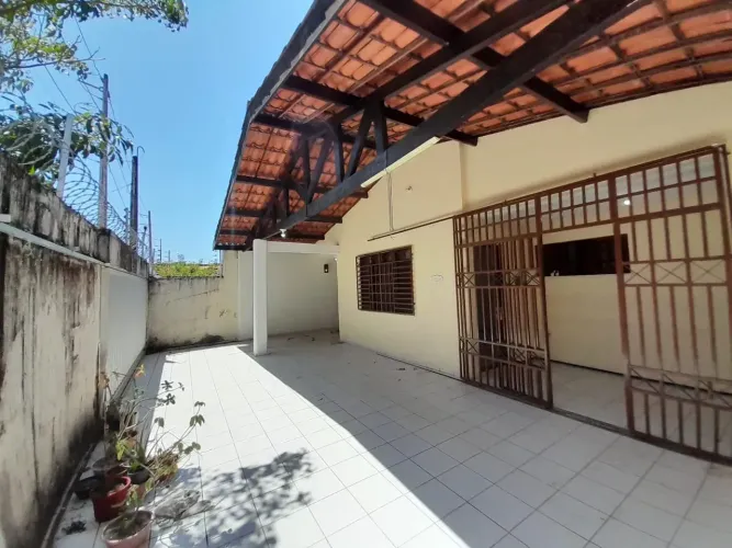 Casa com 4 quartos para locação próxima ao Iguatemi, Edson Queiroz Fortaleza/CE.,