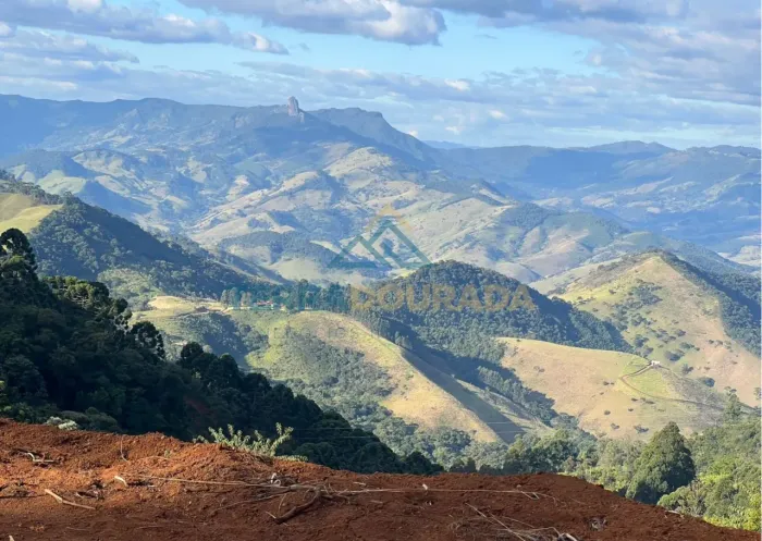 Terreno à venda em Sapucaí Mirim-MG