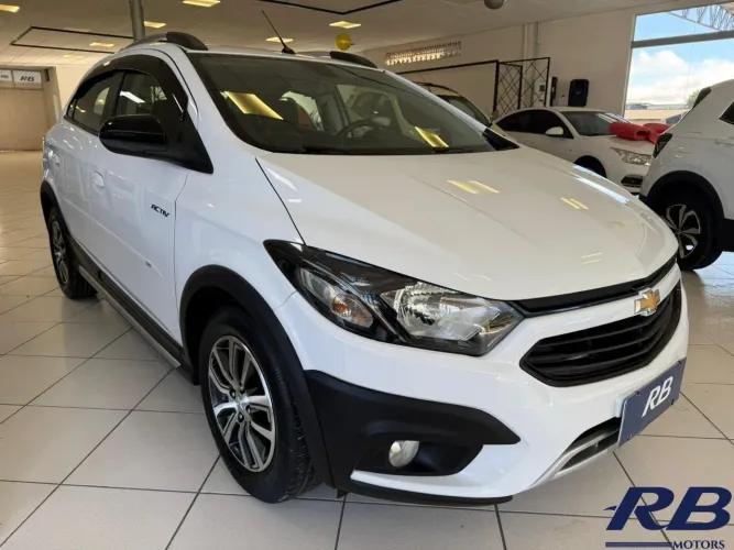 Chevrolet Onix Activ 1.4 8V Flex Mec. 4P 2017