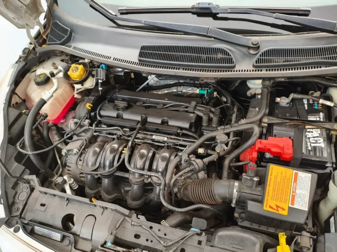 Ford Fiesta SE 1.6 16V Flex 5P 2013