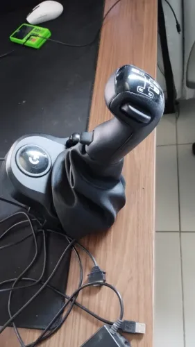 Câmbio Logitech