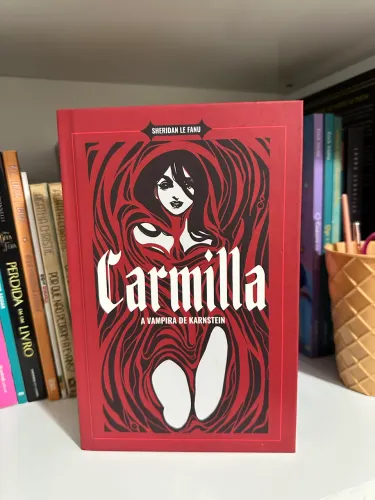 Livros Mordida e Carmilla