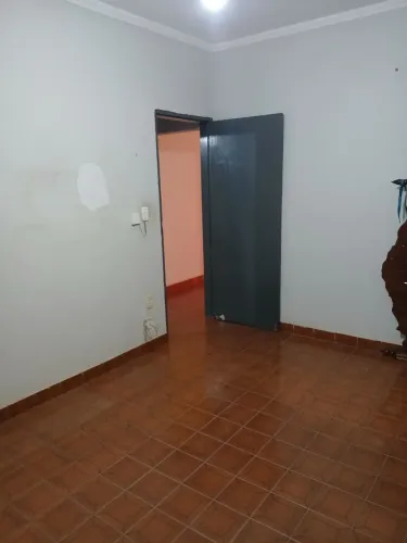 Vende se Casa direto com a proprietária