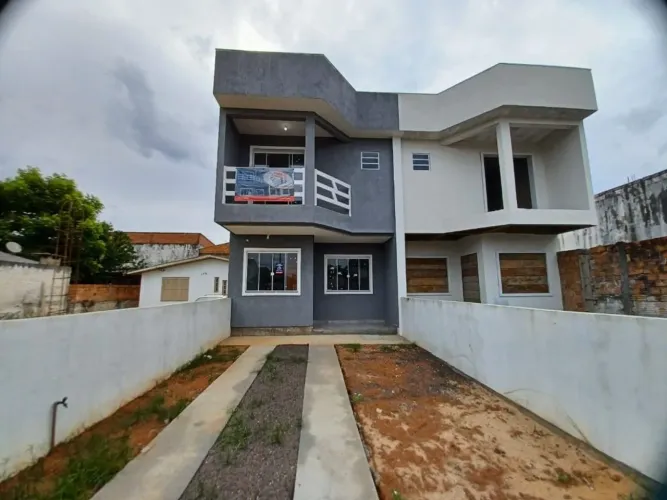 Sobrado 3 dormitórios, 1 suíte, 2 vagas, bairro Sumaré, Alvorada, RS
