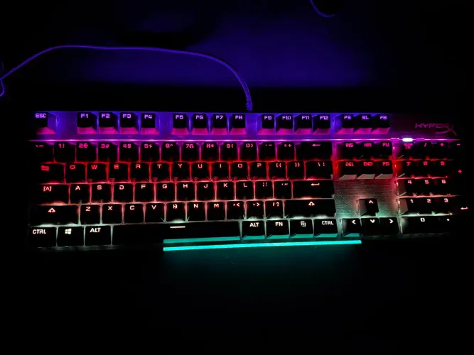 Teclado Mecânico Gamer HyperX Mars RGB Outemu Blue Full Size