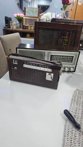 RÁDIO ANTIGO SHARP