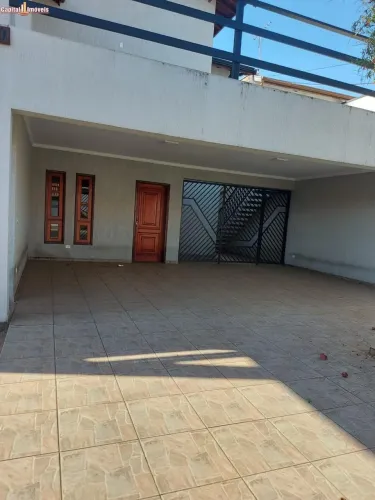 Sobrado - Venda ou Locação Piso Superior 3 Suites, Mezanino, Escritório, Sacada. Piso Infe