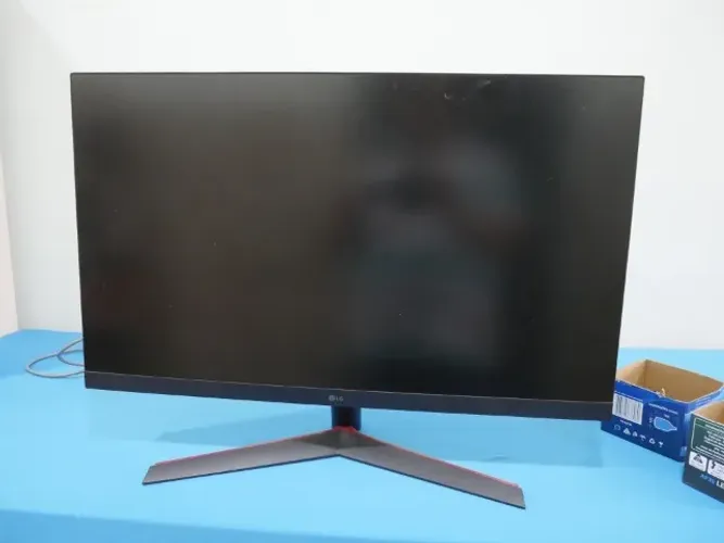 SUCATA - Monitor LG 32GN600-B