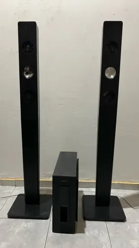 Caixas Torre Philips com Subwoofer