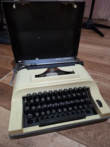 Máquina de escrever