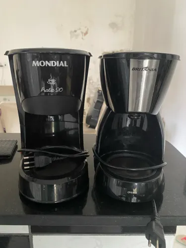 2 Cafeteiras funcionando perfeitamente
