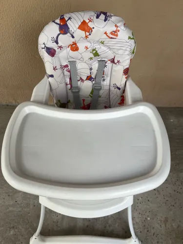 Cadeira de Alimentação Monstrinhos Burigotto