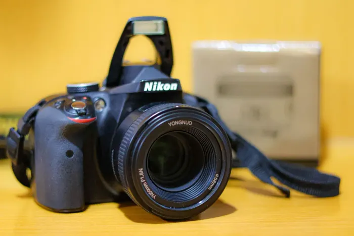 Nikon D3300 com lente 1.8 50mm 