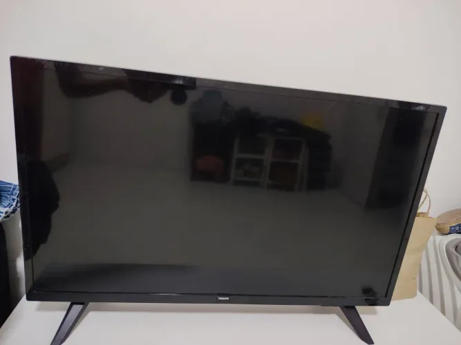 TV Philips com defeito